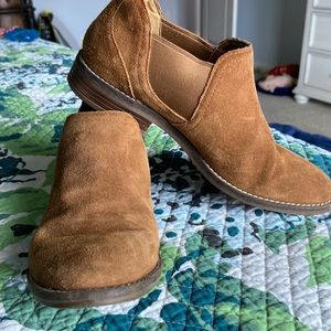 Clark’s suede shoes. Soft and comfortable!